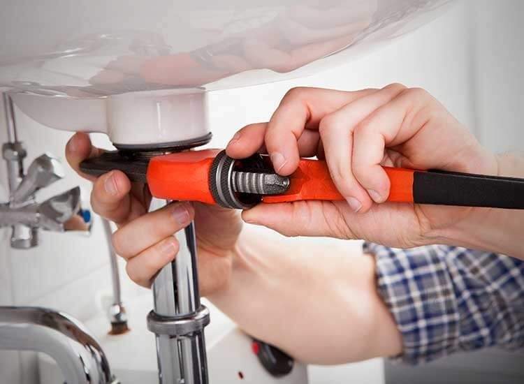 Common Plumbing Problems You Should Avoid Tackling Yourself U Move Homes